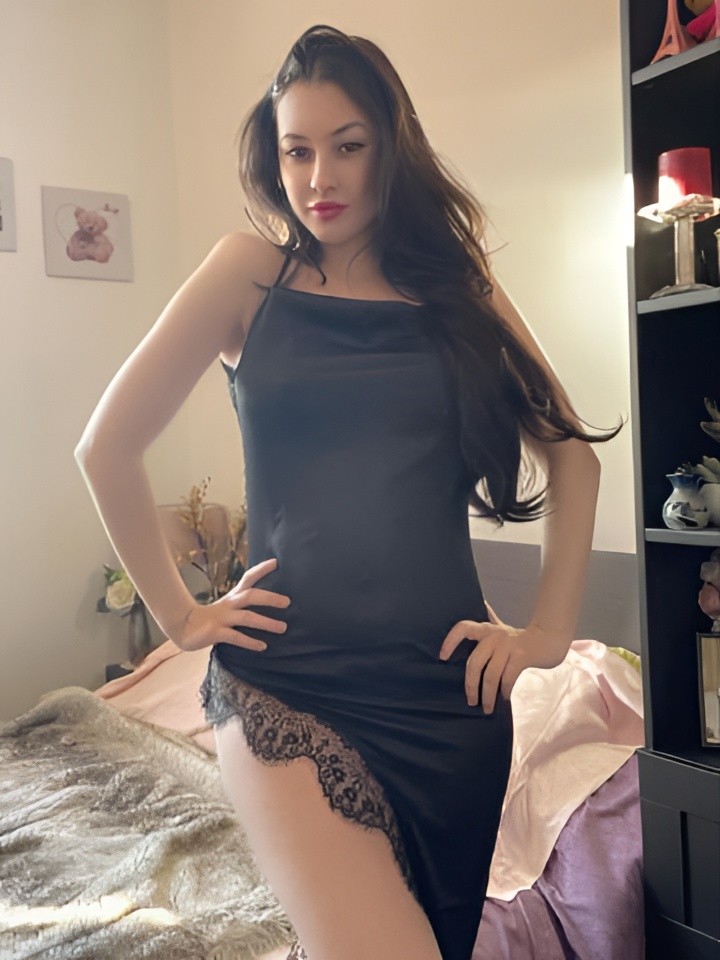 Алиана привлекальеная девушка из Мирного цена от 5000 руб