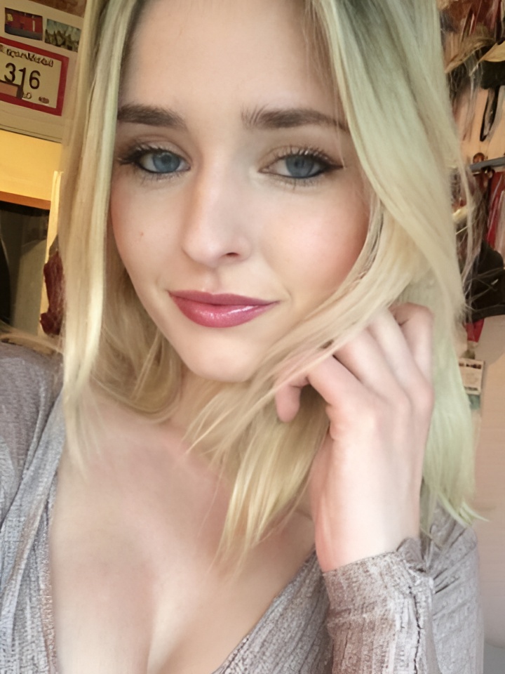 Маргарита привлекальеная девушка из Мирного цена от 3000 руб