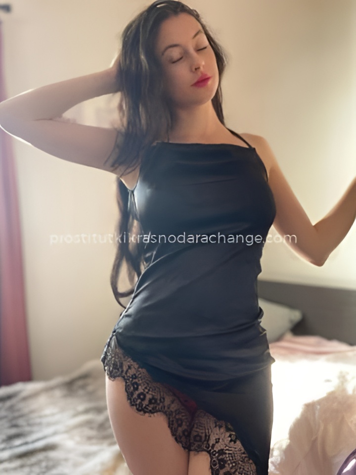 Серафима привлекальеная девушка из Мирного цена от 4000 руб