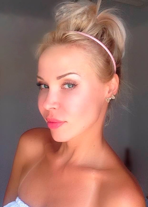 Татьяна привлекальеная девушка из Мирного цена от 3000 руб