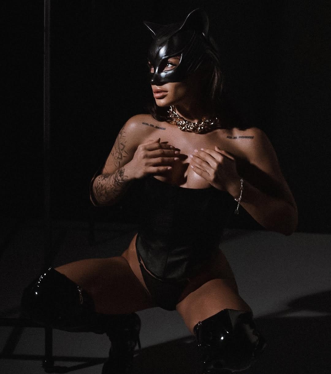 Маруся привлекальеная девушка из Мирного цена от 8000 руб