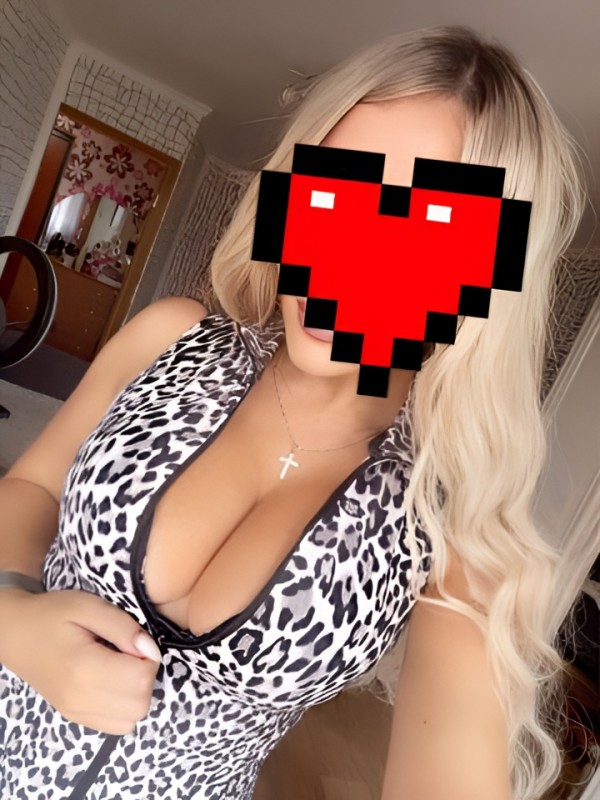 Лина привлекательная девушка из Мирного цена от 2500 руб