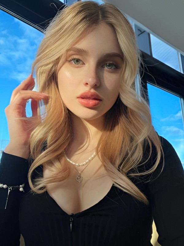 Ника привлекательная девушка из Мирного цена от 1500 руб