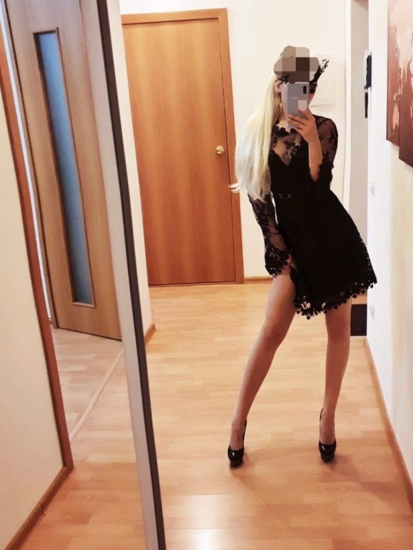 Александра привлекательная девушка из Мирного цена от 3000 руб