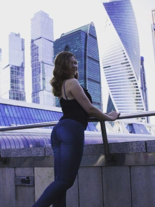 Алина привлекательная девушка из Мирного цена от 3500 руб