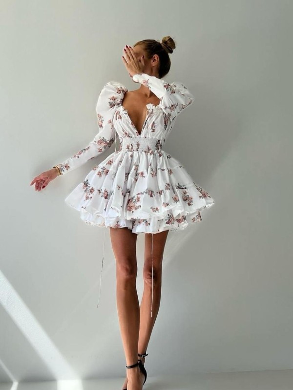 Юля привлекательная девушка из Мирного цена от 8000 руб